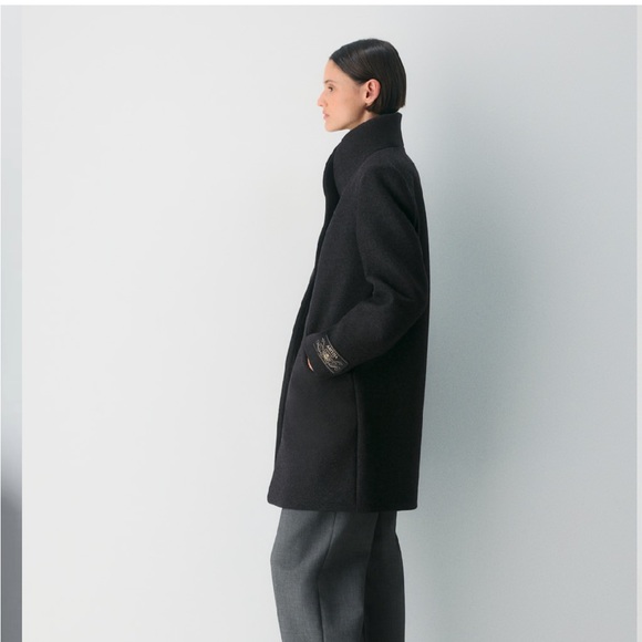 Aritzia Dark Grey Cocoon Coat - Luxe Wool Cashmere - Picture 3 of 12